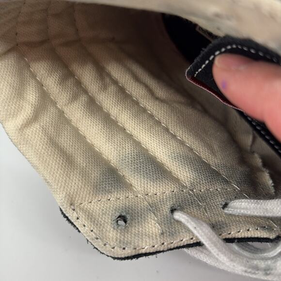 Vans Black and White High-Top Lace Up Sneakers Size 7 / Womens 8.5 - Picture 16 of 16